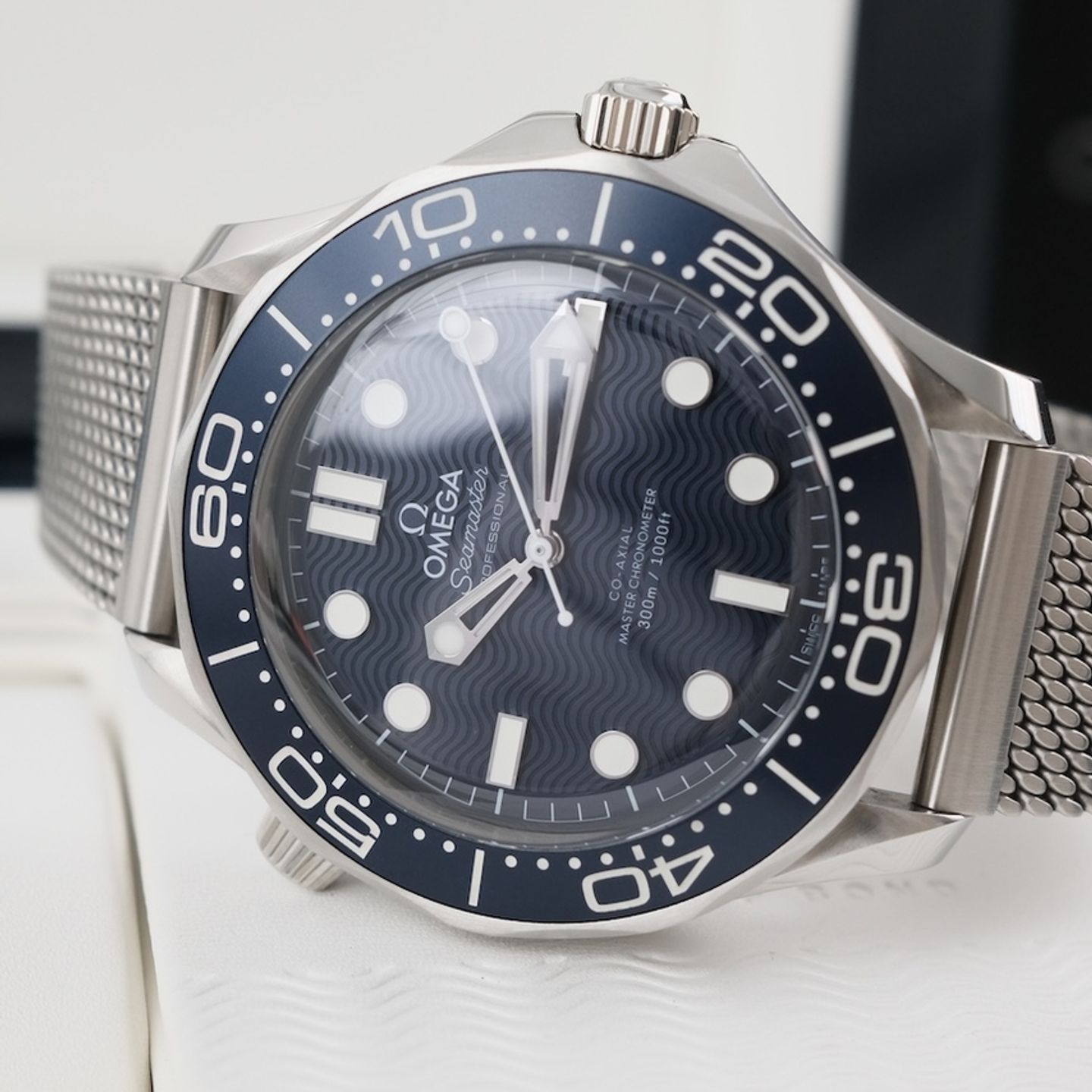 Omega Seamaster Diver 300 M 210.30.42.20.03.002 (2023) - Blue dial 42 mm Steel case (5/8)