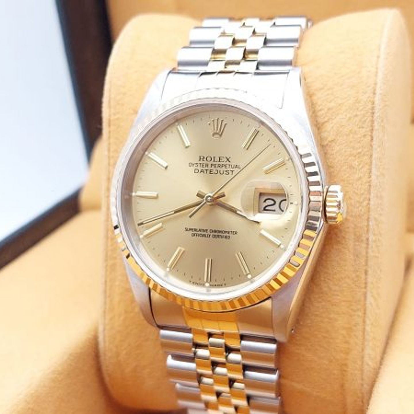 Rolex Datejust 36 16233 (1991) - Champagne dial 36 mm Gold/Steel case (6/8)