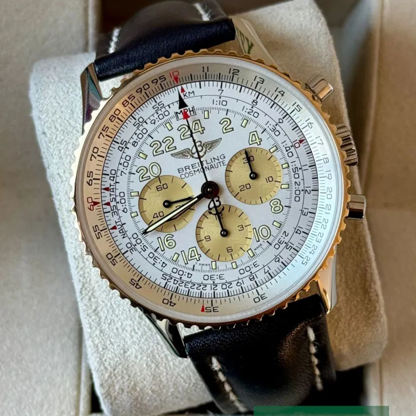 Breitling Navitimer Cosmonaute D12022 - (1/8)