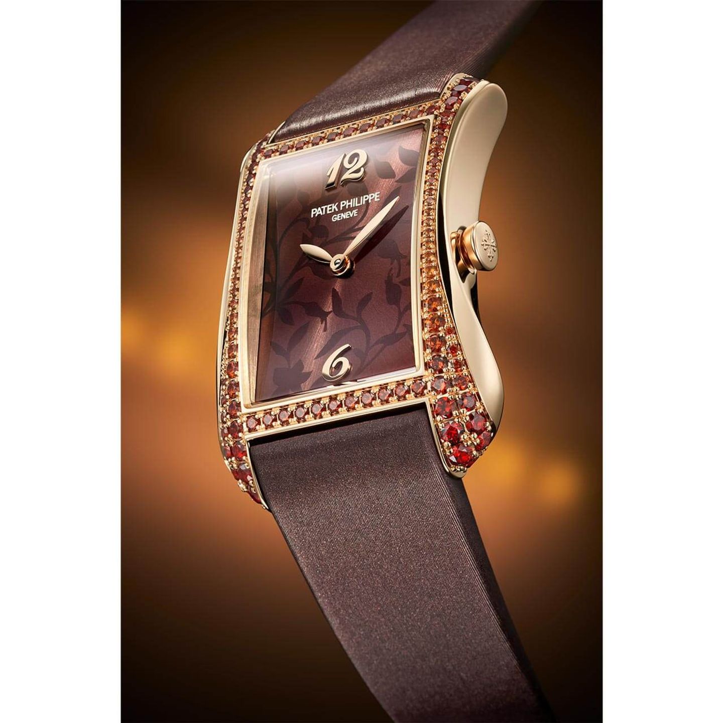 Patek Philippe Gondolo 4962/200R-001 (2024) - Brown dial 29 mm Rose Gold case (4/4)