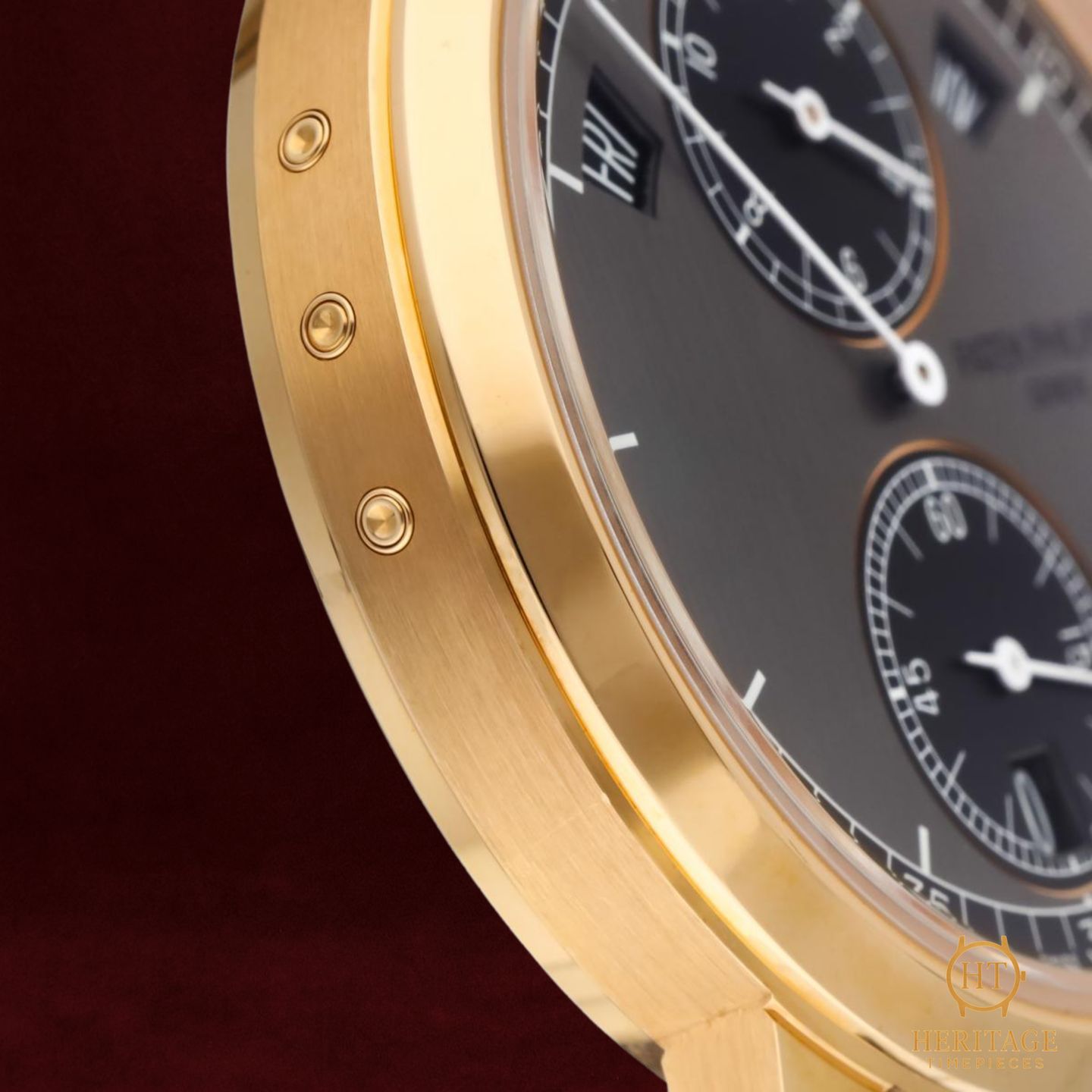 Patek Philippe Annual Calendar 5235/50R-001 (2020) - Zwart wijzerplaat 41mm Roségoud (4/8)