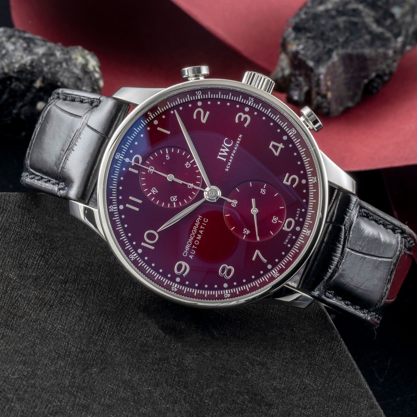 IWC Portuguese Chronograph IW371616 (Onbekend (willekeurig serienummer)) - Rood wijzerplaat 41mm Staal (2/8)