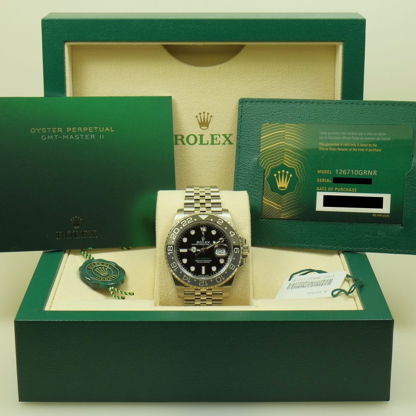 Rolex GMT-Master II 126710GRNR (2024) - Black dial 40 mm Steel case (4/6)