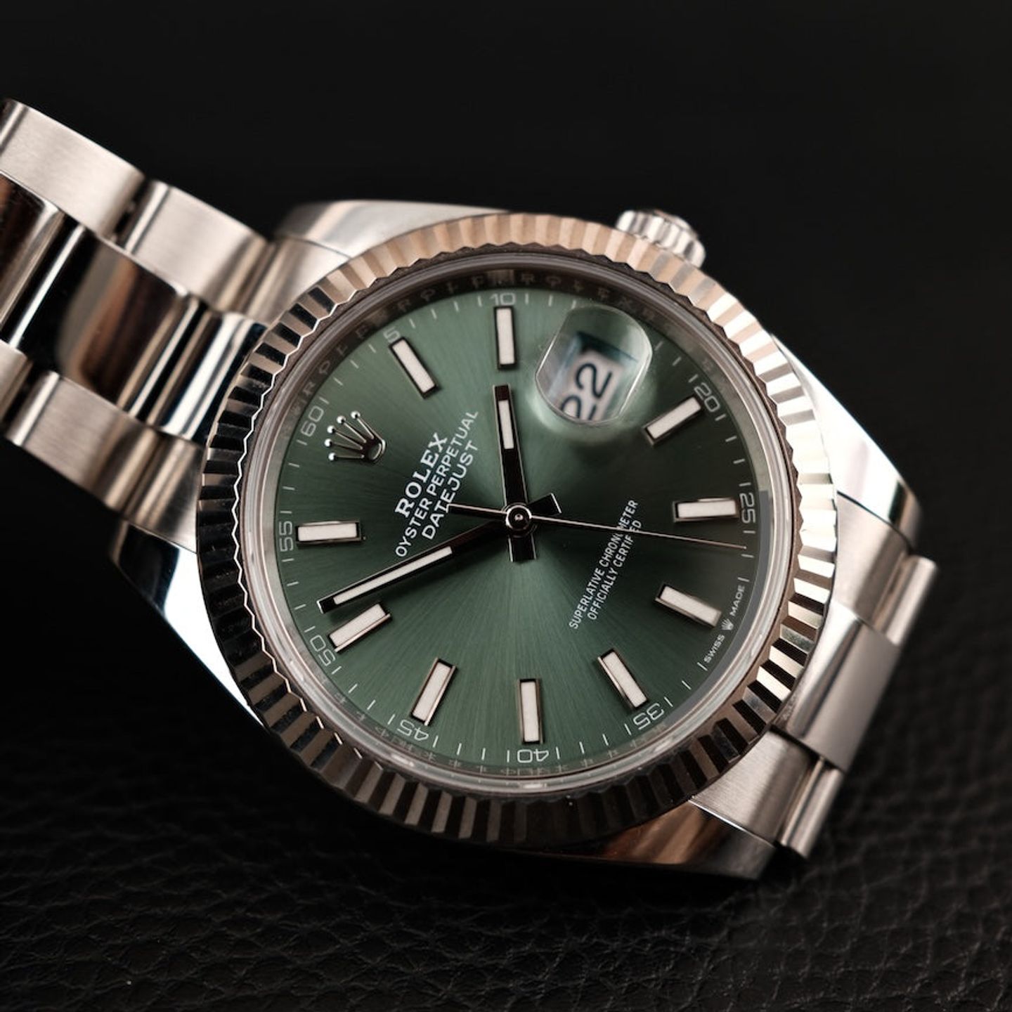 Rolex Datejust 41 126334 (2023) - Green dial 41 mm Steel case (2/8)