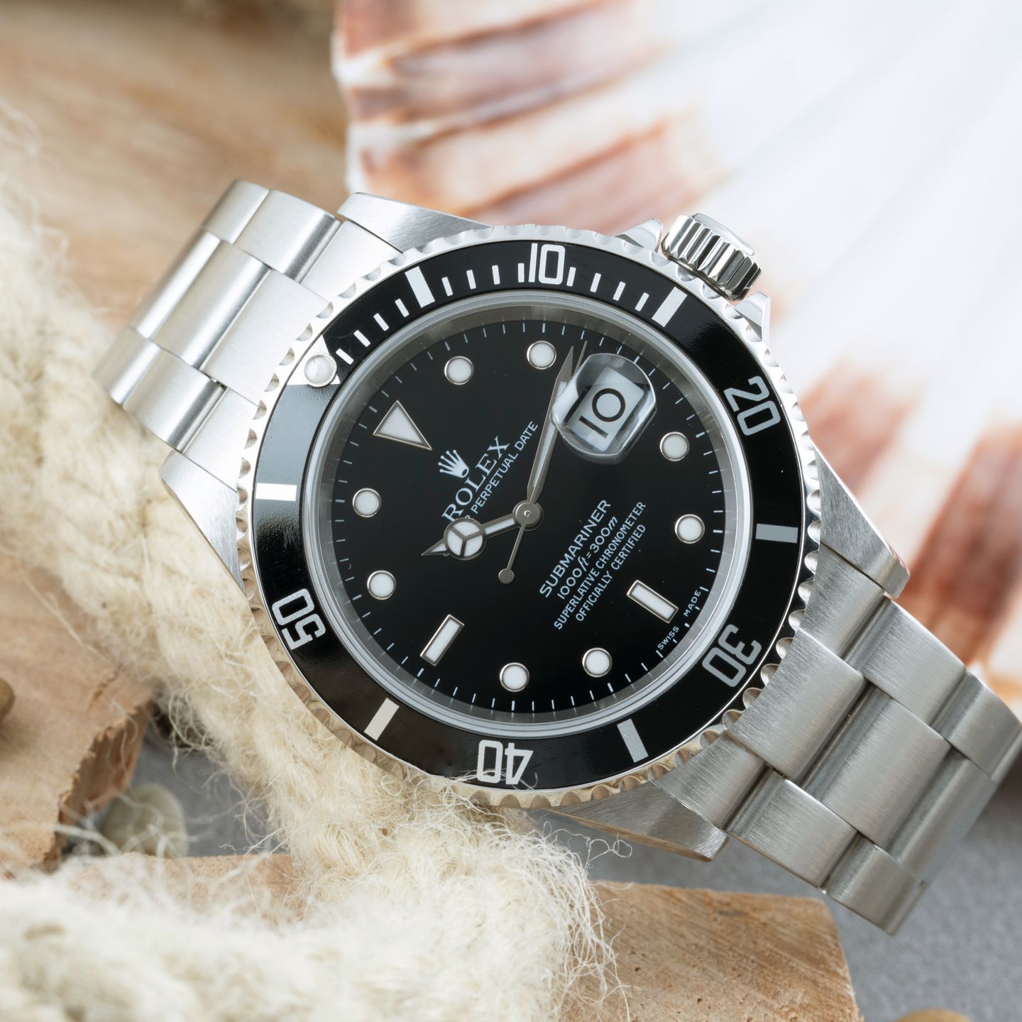 Rolex Submariner Date 16610T (2005) - Zwart wijzerplaat 40mm Staal (2/8)