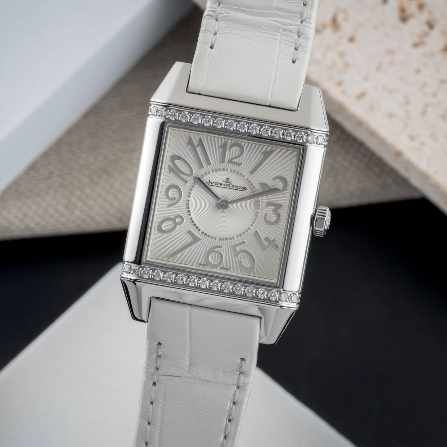 Jaeger-LeCoultre Reverso Squadra Lady Q7038720 (2015) - 29mm (3/8)
