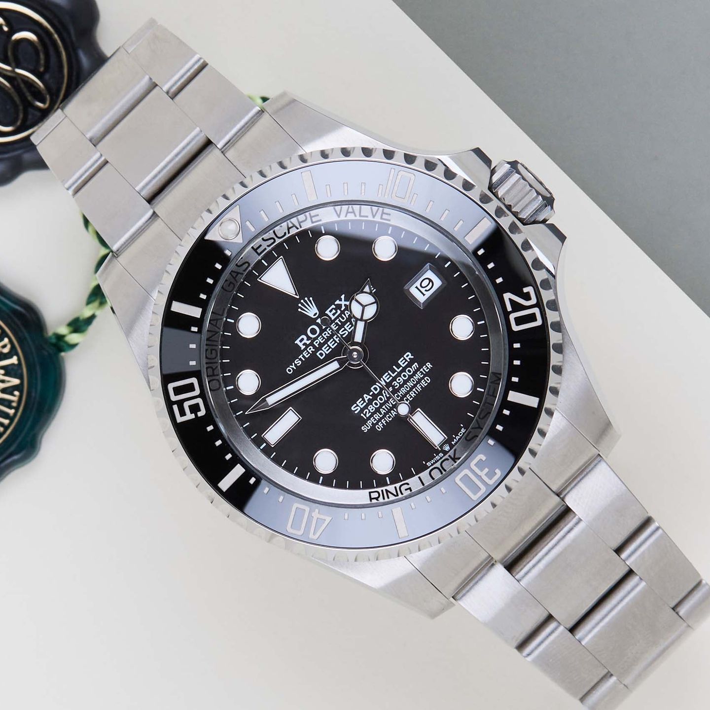 Rolex Sea-Dweller Deepsea 136660 (2024) - 44 mm Steel case (1/8)