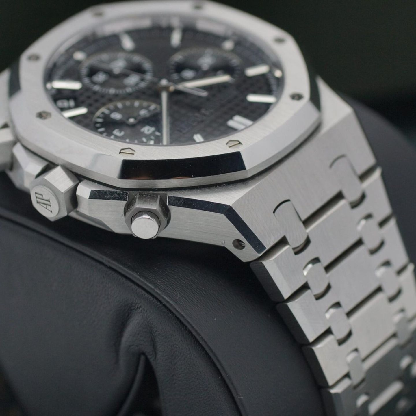 Audemars Piguet Royal Oak Chronograph 26240ST (2022) - Black dial 41 mm Steel case (7/8)