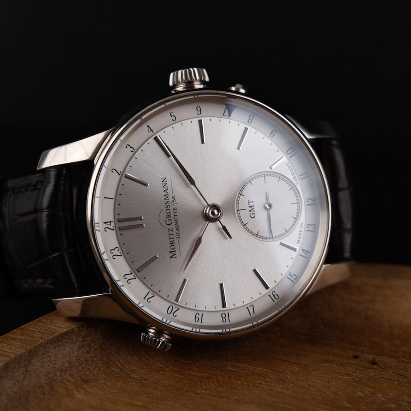 Moritz Grossmann GMT MG002155 (2019) - Silver dial 41 mm White Gold case (6/8)