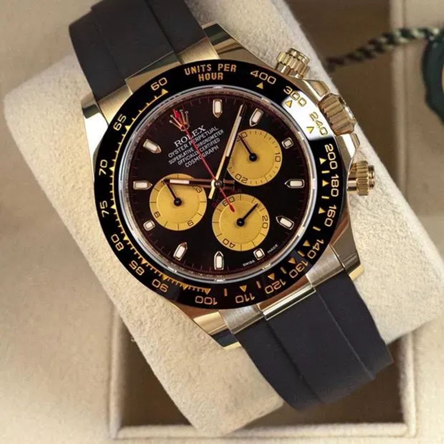 Rolex Daytona 116518LN (2023) - Zwart wijzerplaat 40mm Geelgoud (3/4)