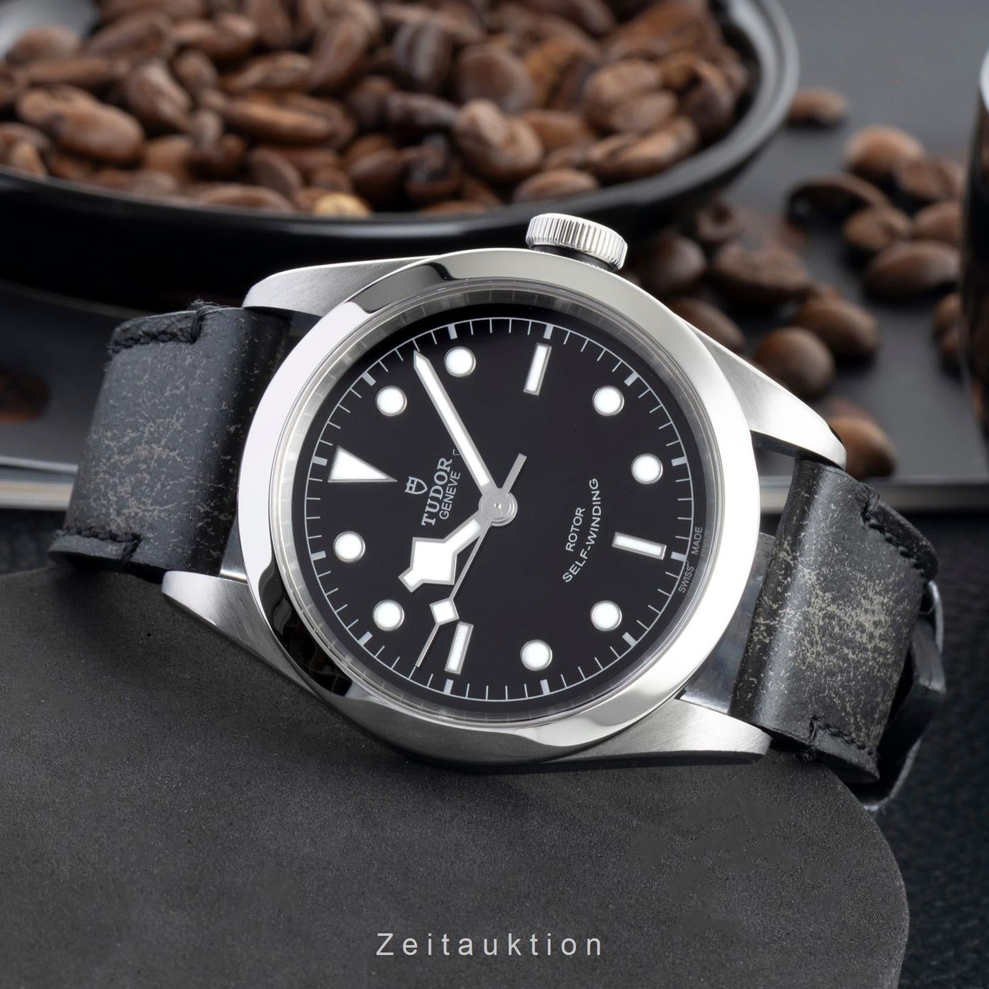 Tudor Black Bay 41 79540 (Unknown (random serial)) - Black dial 41 mm Steel case (2/8)