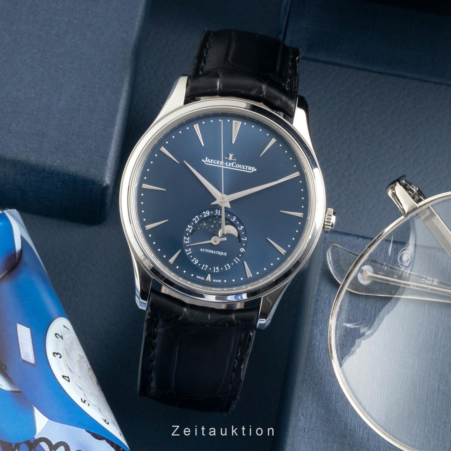 Jaeger-LeCoultre Master Ultra Thin Moon Q1368480 - (3/8)