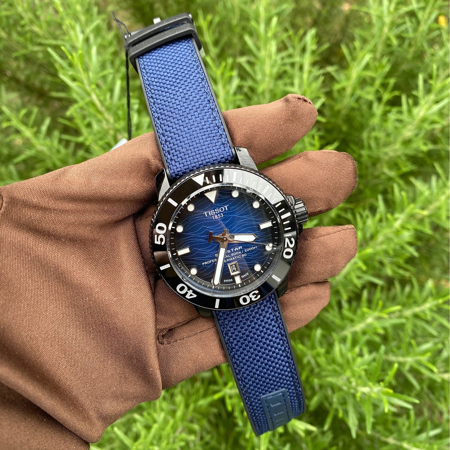 Tissot Seastar T120.607.37.041.00 (2024) - Blauw wijzerplaat 46mm Staal (1/5)