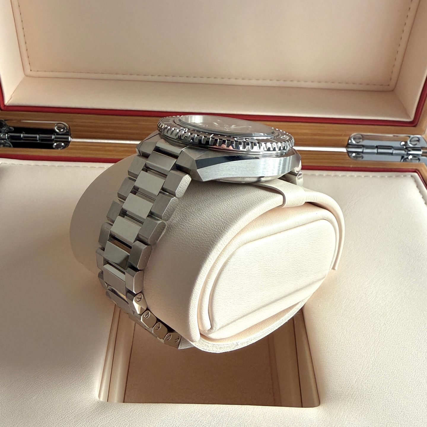 Omega Seamaster Planet Ocean 217.30.42.21.01.001 - (6/7)