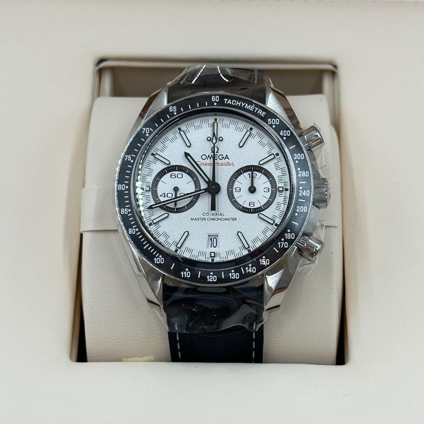 Omega Speedmaster Racing 329.33.44.51.04.001 (2024) - White dial 44 mm Steel case (5/8)