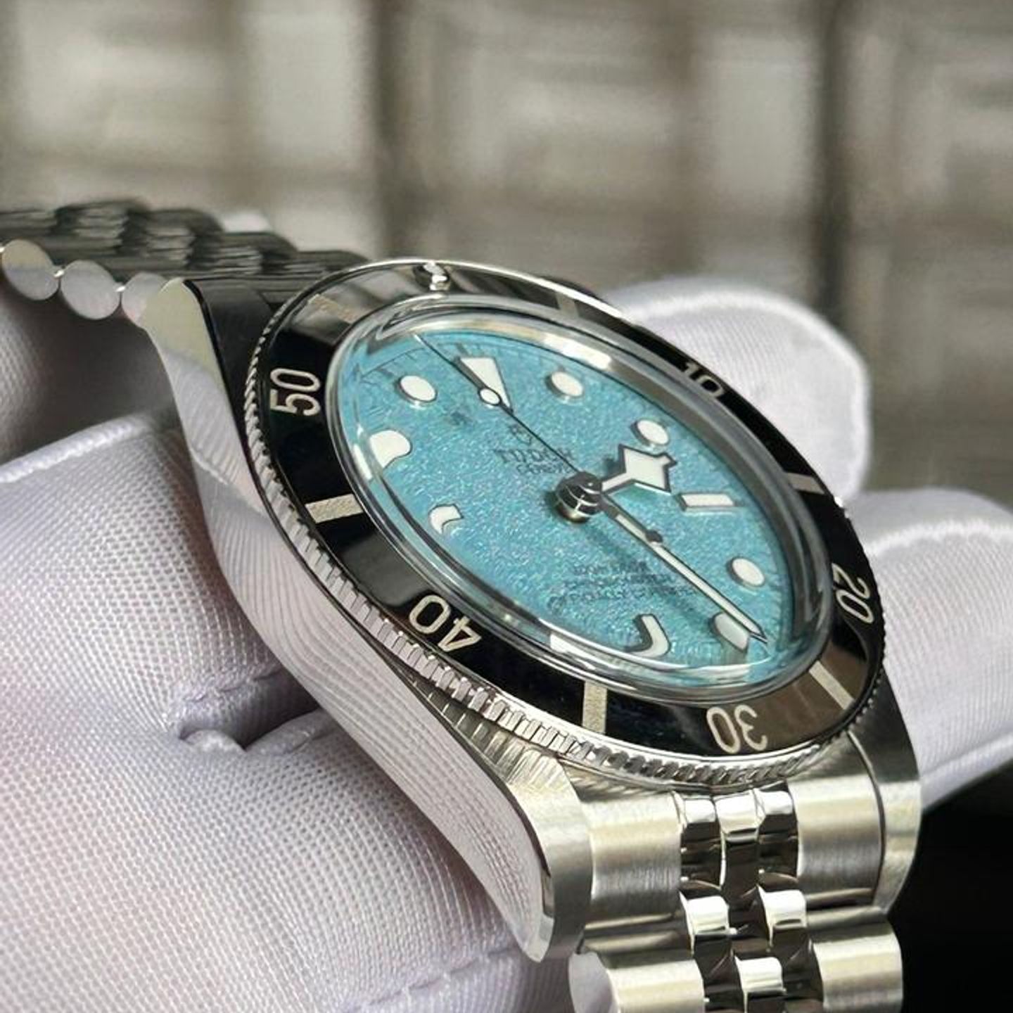 Tudor Black Bay 54 790000 - (4/10)