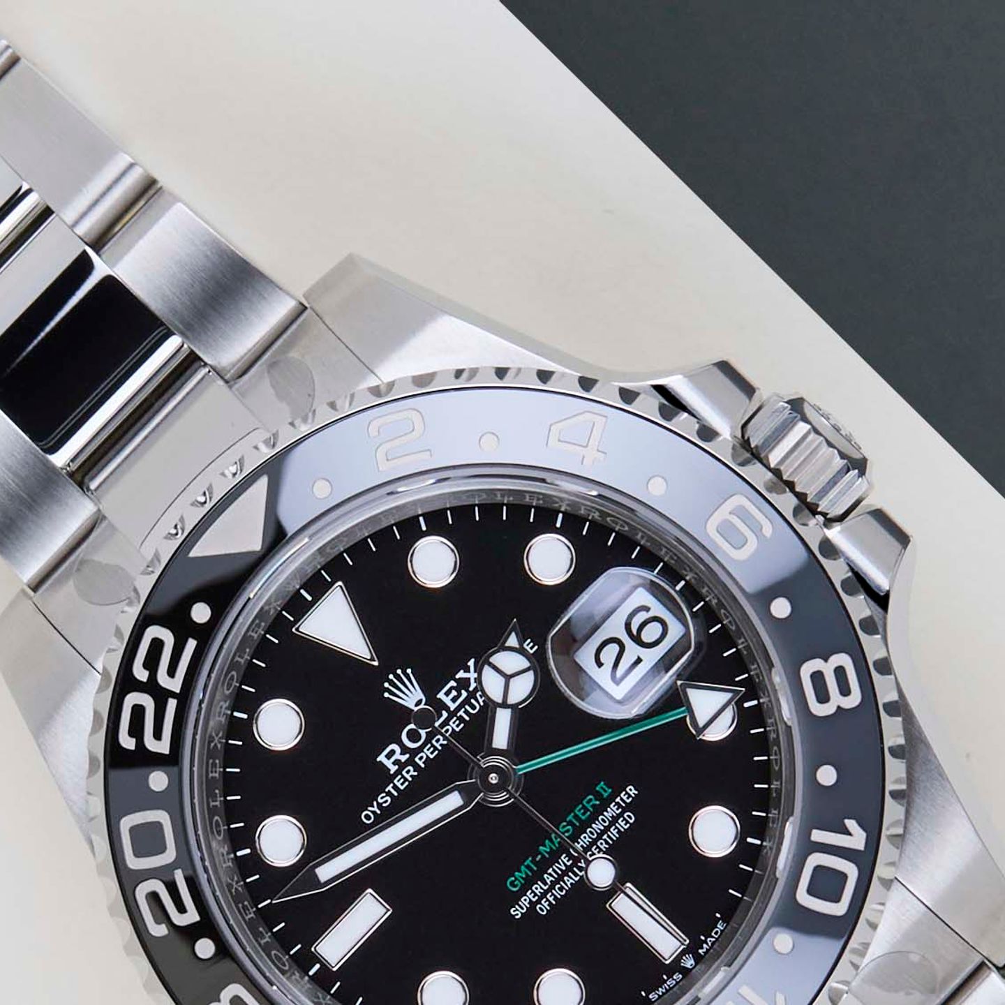 Rolex GMT-Master II 126710GRNR (2026) - Black dial 40 mm Steel case (3/8)