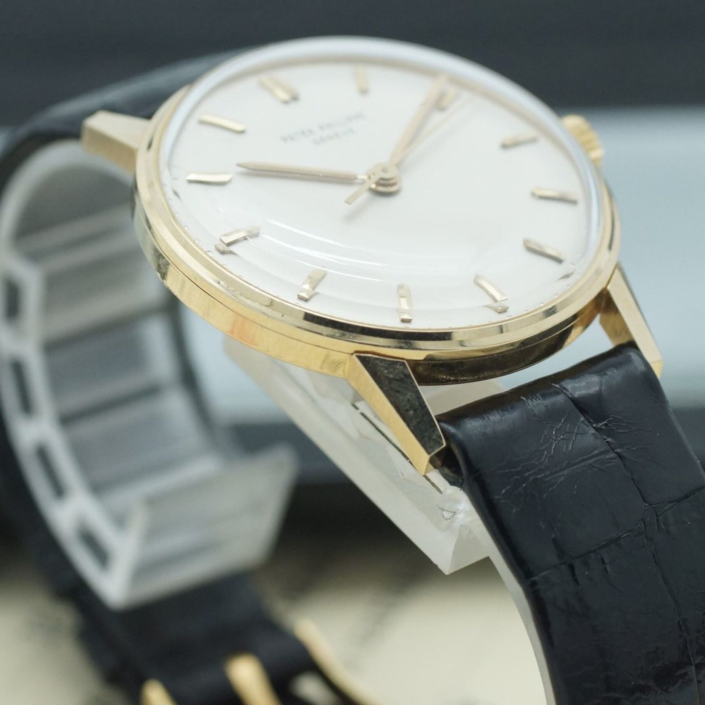 Patek Philippe Calatrava 3411 (1968) - Silver dial 36 mm Yellow Gold case (6/8)