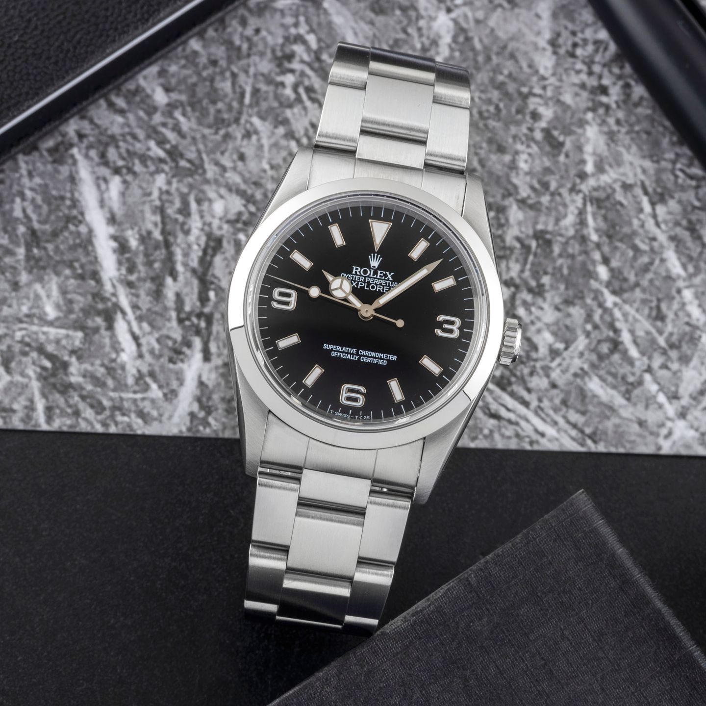 Rolex Explorer 14270 (Unknown (random serial)) - Black dial 36 mm Steel case (1/8)