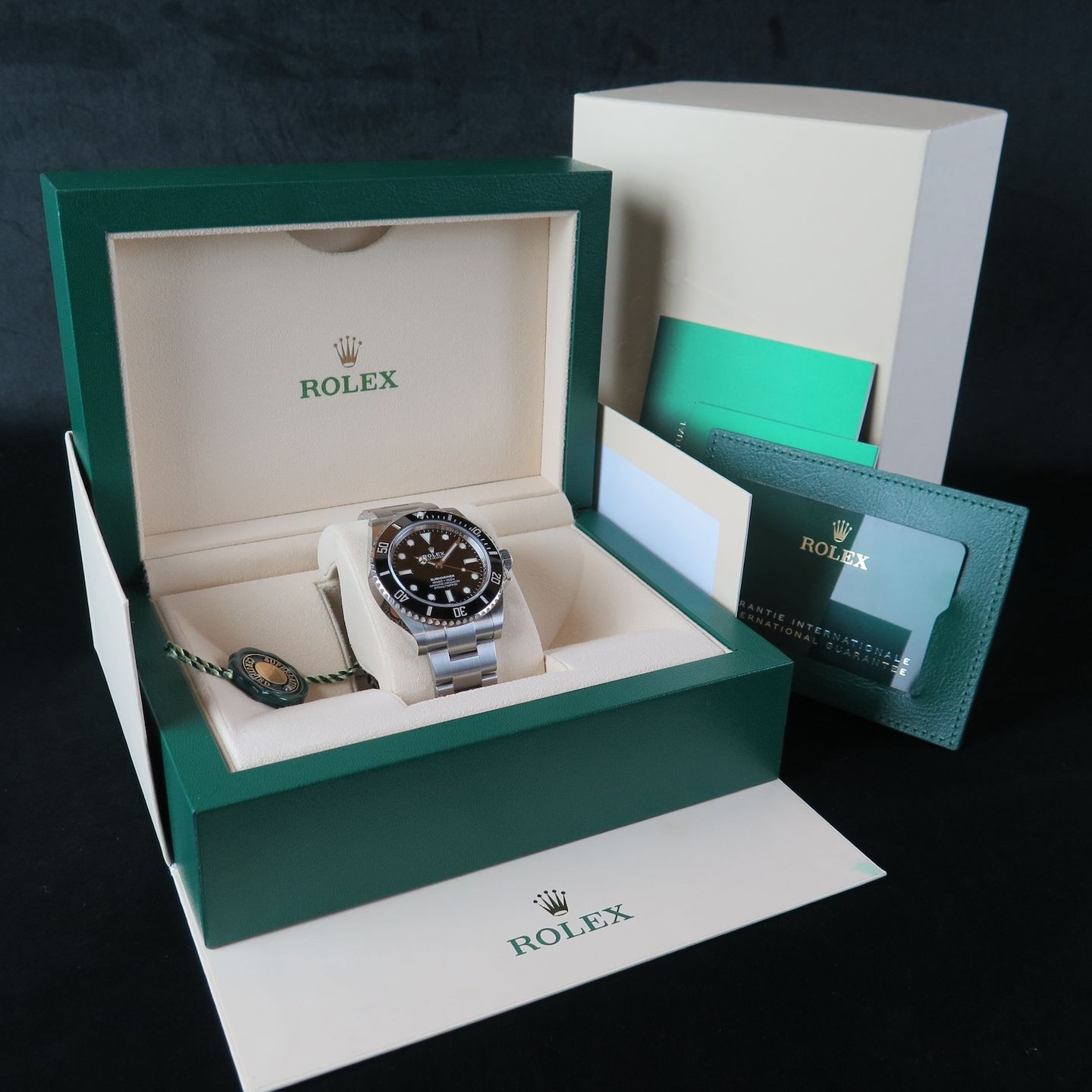 Rolex Submariner No Date 124060 - (8/8)