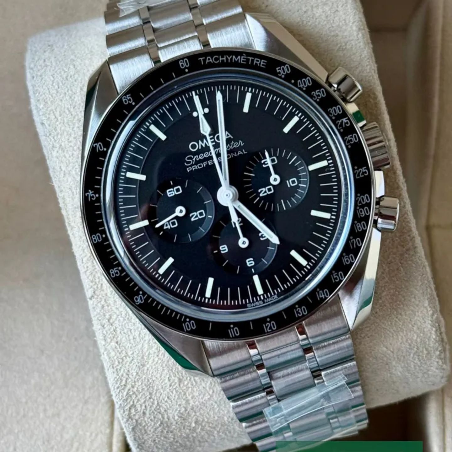 Omega Speedmaster Professional Moonwatch 310.30.42.50.01.002 (2026) - Black dial 42 mm Steel case (1/1)