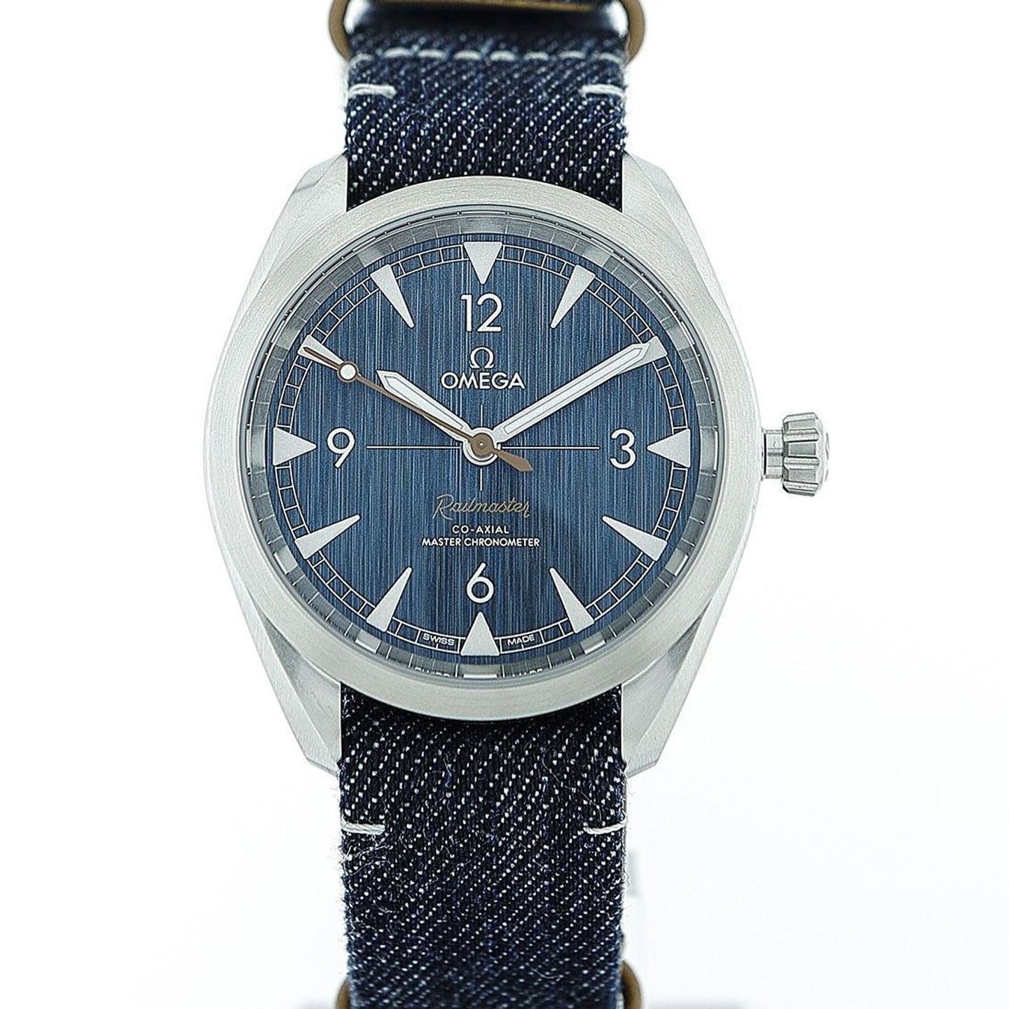 Omega Seamaster Railmaster 220.12.40.20.03.001 (2025) - Blauw wijzerplaat 40mm Staal (2/4)