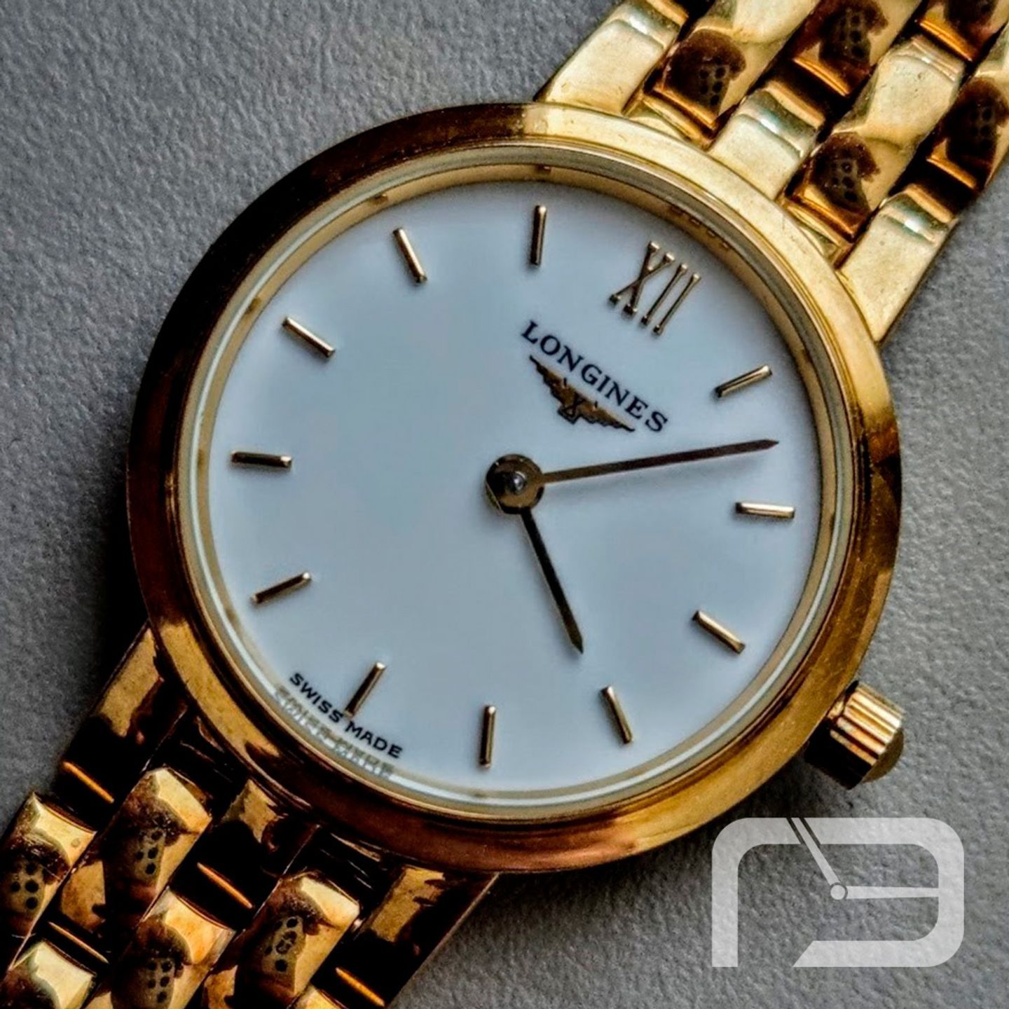 Longines Flagship L4.216.6.22.6 (2024) - White dial 24 mm Yellow Gold case (1/8)