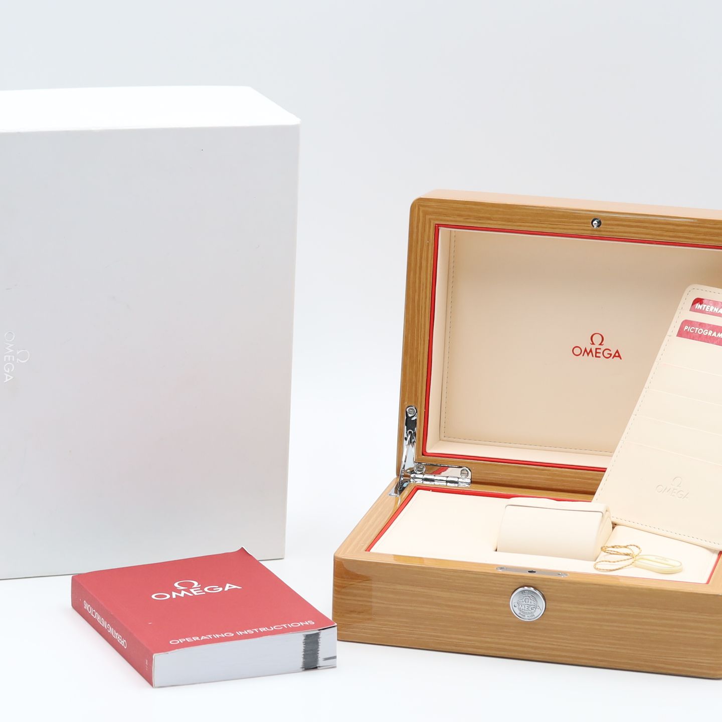 Omega Seamaster Planet Ocean 232.92.38.20.03.001 - (8/8)