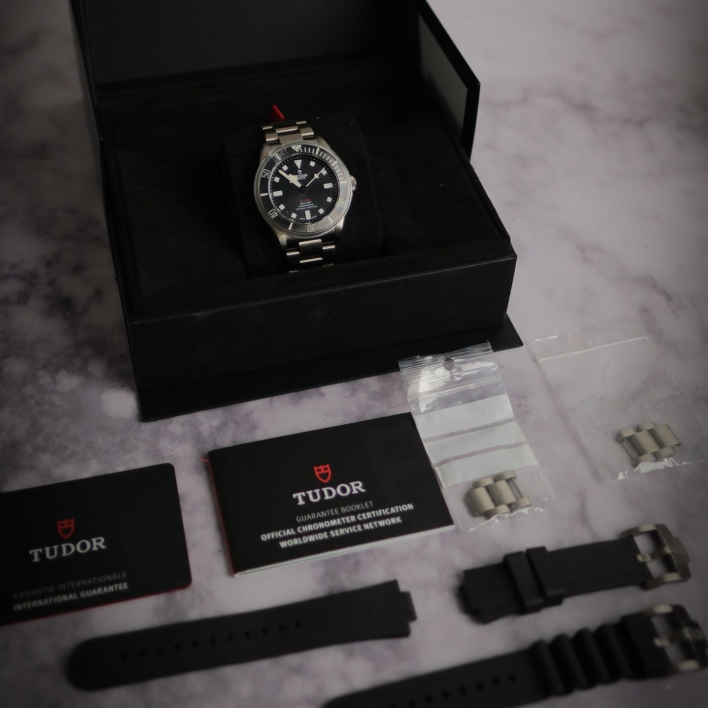 Tudor Pelagos 25407N (2025) - Zwart wijzerplaat 39mm Titanium (2/5)