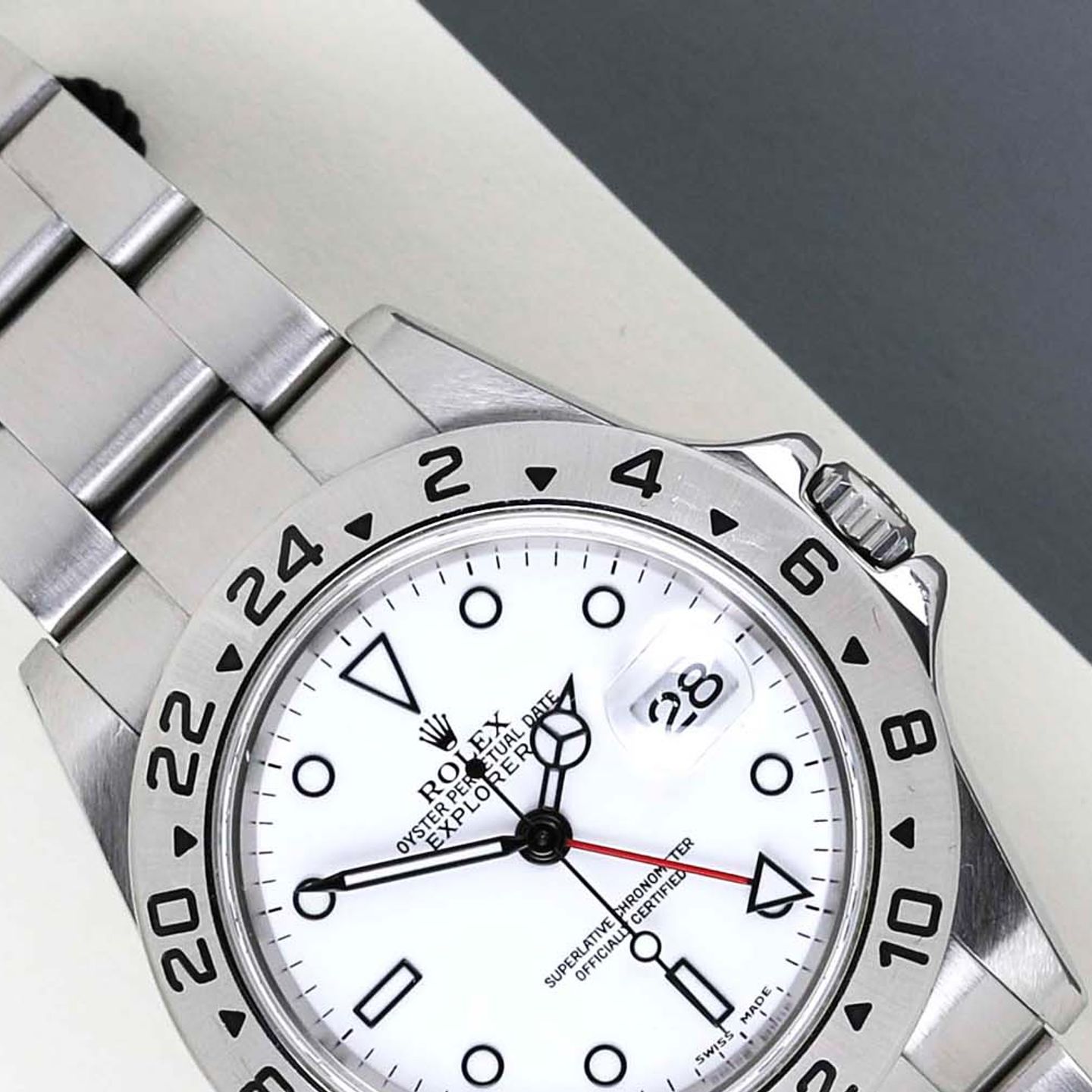 Rolex Explorer II 16570 (2007) - 40 mm Steel case (3/8)