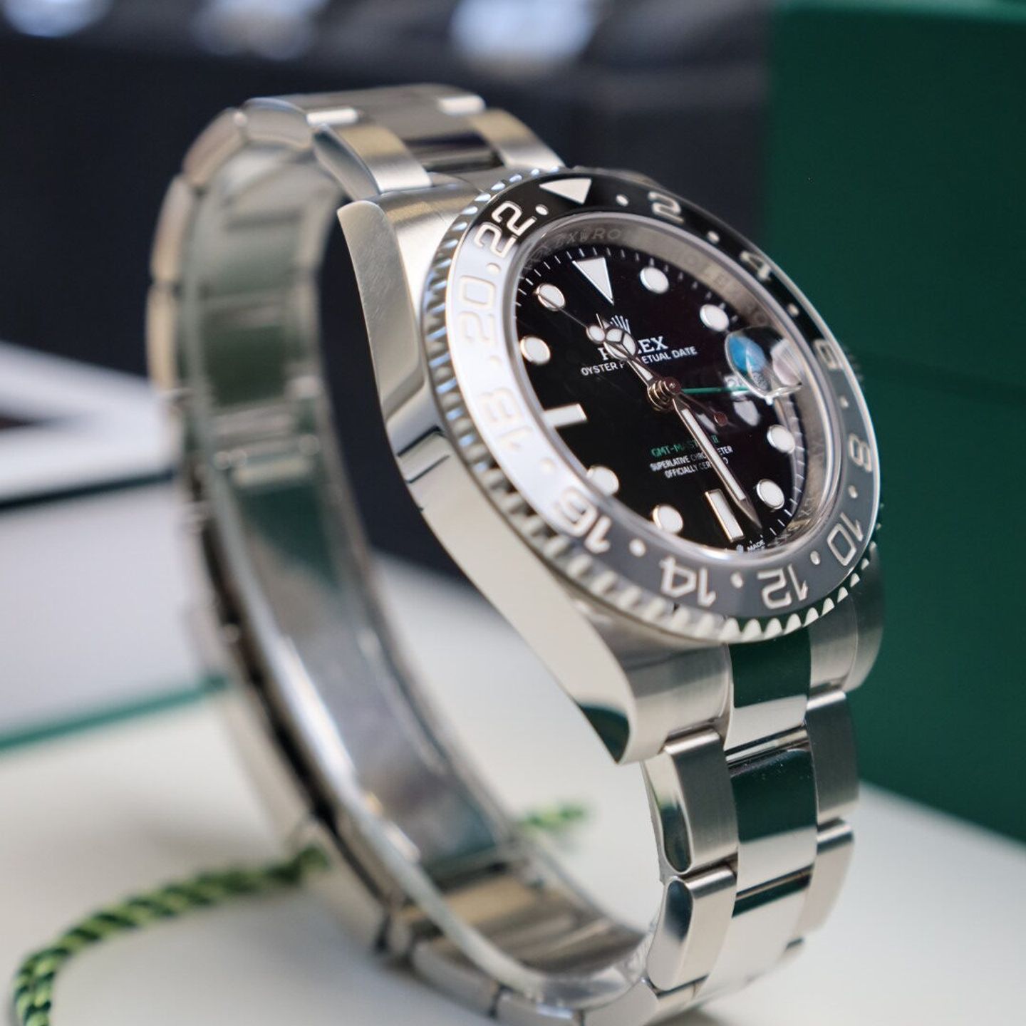 Rolex GMT-Master II 126710GRNR (2025) - Black dial 40 mm Steel case (9/32)