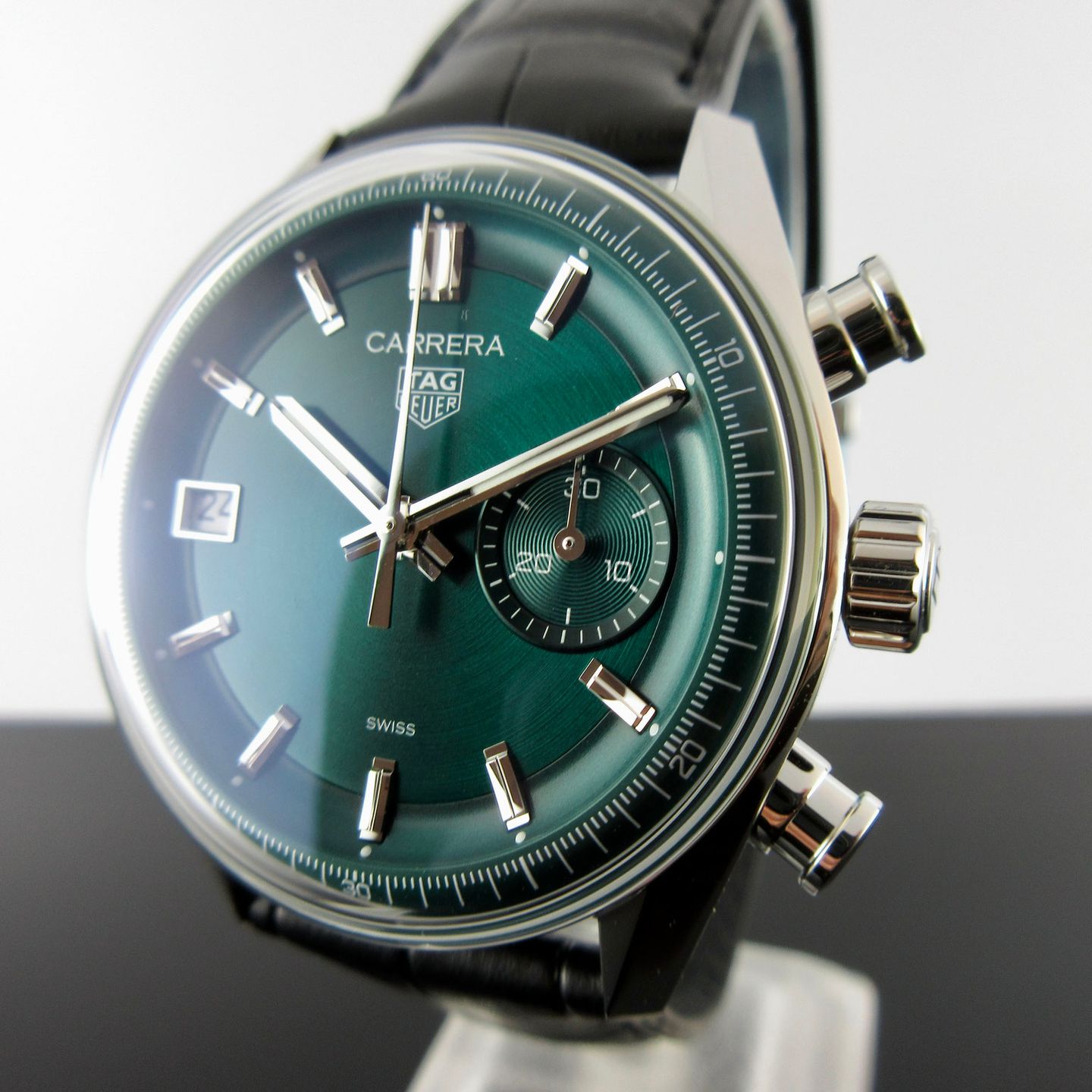 TAG Heuer Carrera CBS2211.FC6545 (2024) - Green dial 39 mm Steel case (3/8)