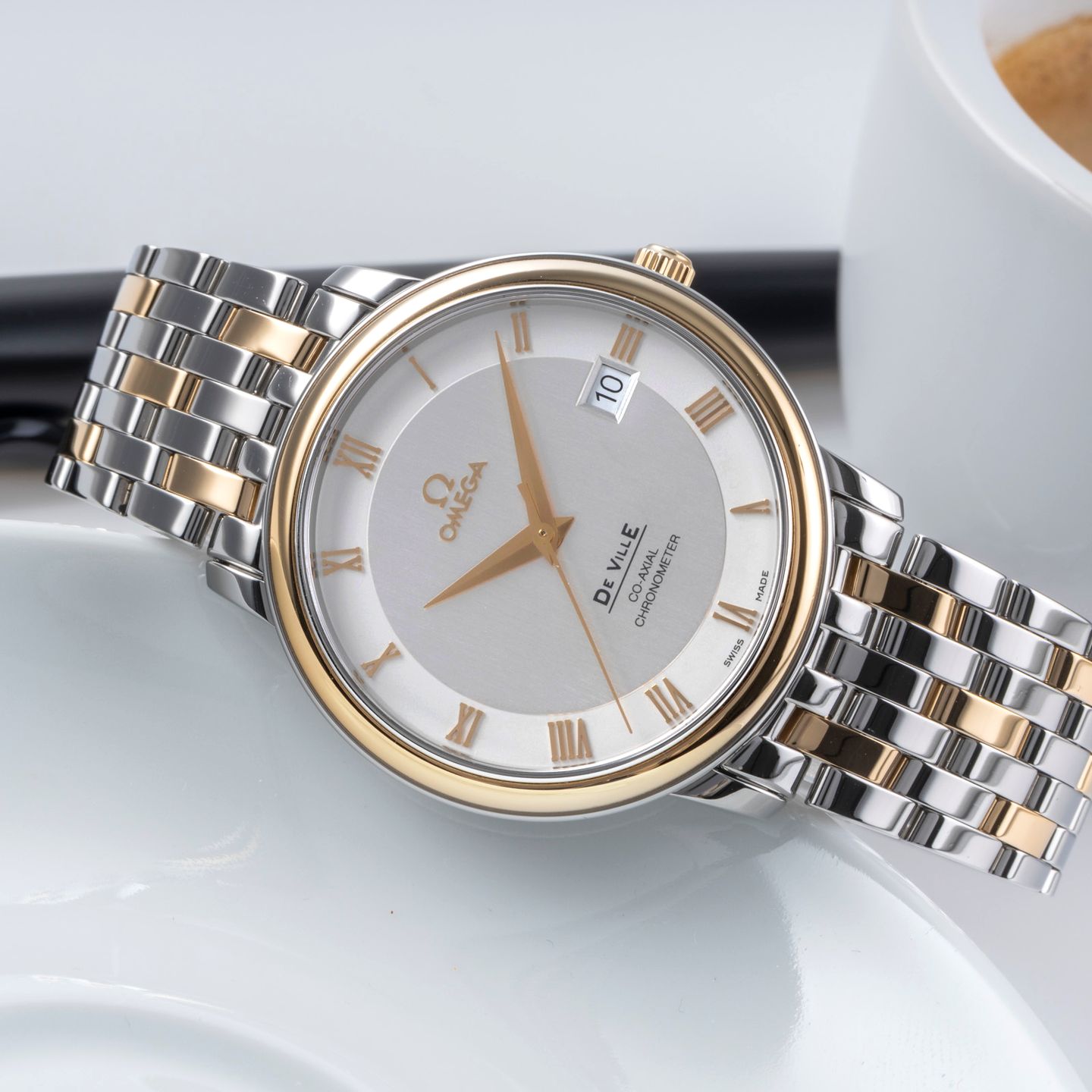 Omega De Ville Prestige 4374.31.00 (Unknown (random serial)) - Silver dial 37 mm Gold/Steel case (2/8)