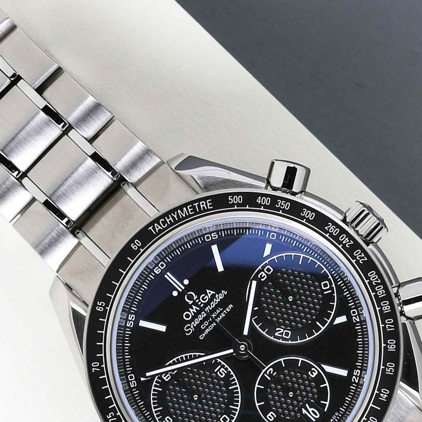 Omega Speedmaster Racing 326.30.40.50.01.001 - (3/8)