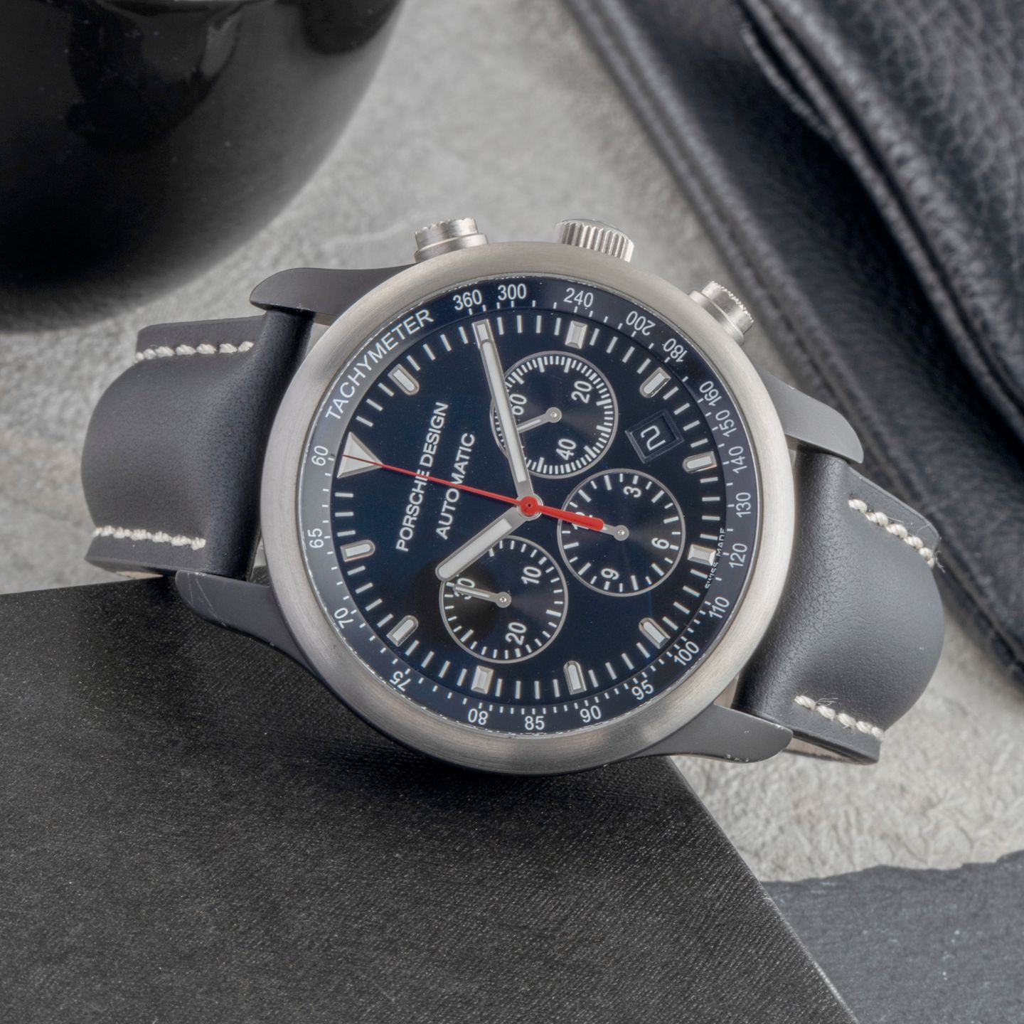 IWC Porsche Design IW3732 - (2/8)