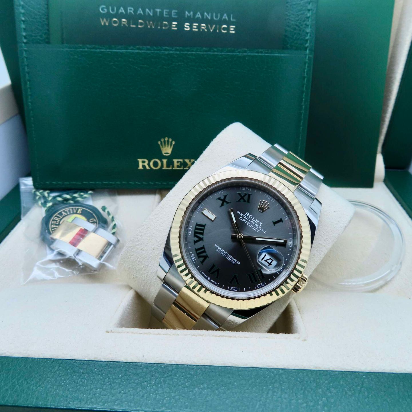 Rolex Datejust 41 126333 (2021) - 41 mm Gold/Steel case (3/8)