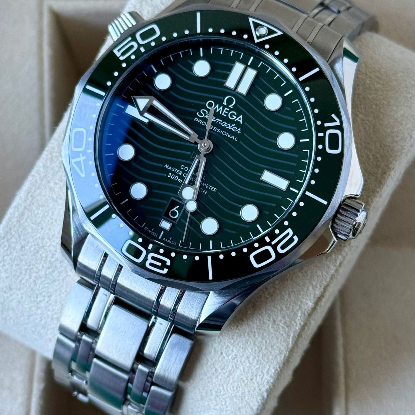 Omega Seamaster Diver 300 M 210.30.42.20.10.001 - (3/7)