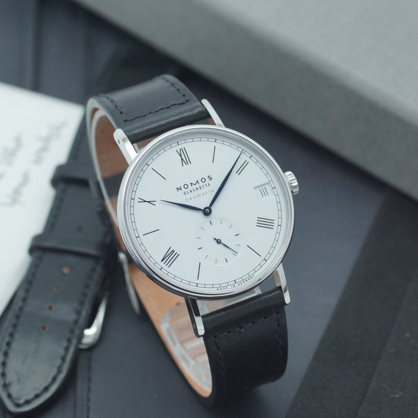 NOMOS Tangente Neomatik 175 (2020) - Zilver wijzerplaat 35mm Staal (1/8)