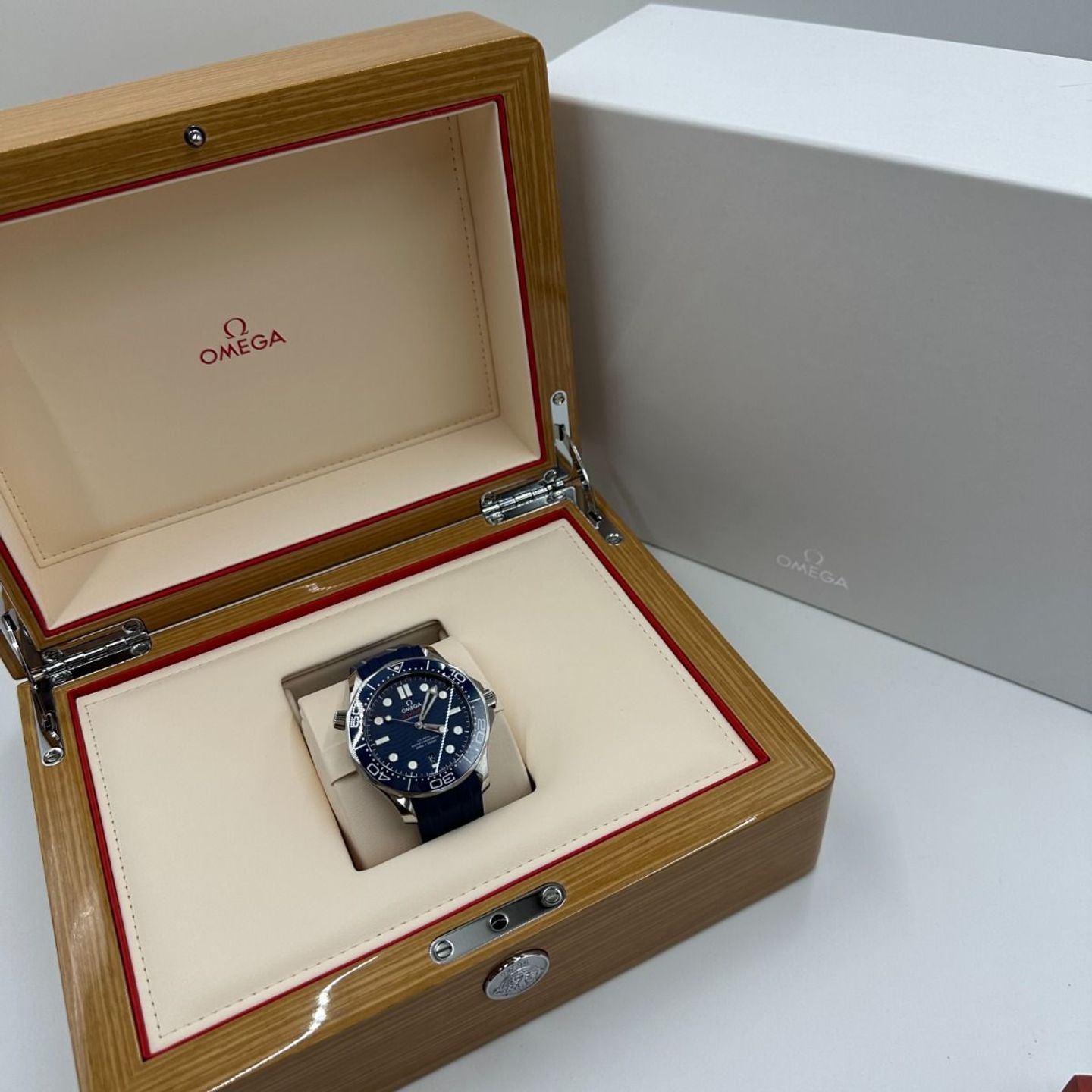 Omega Seamaster Diver 300 M 210.32.42.20.03.001 - (3/8)