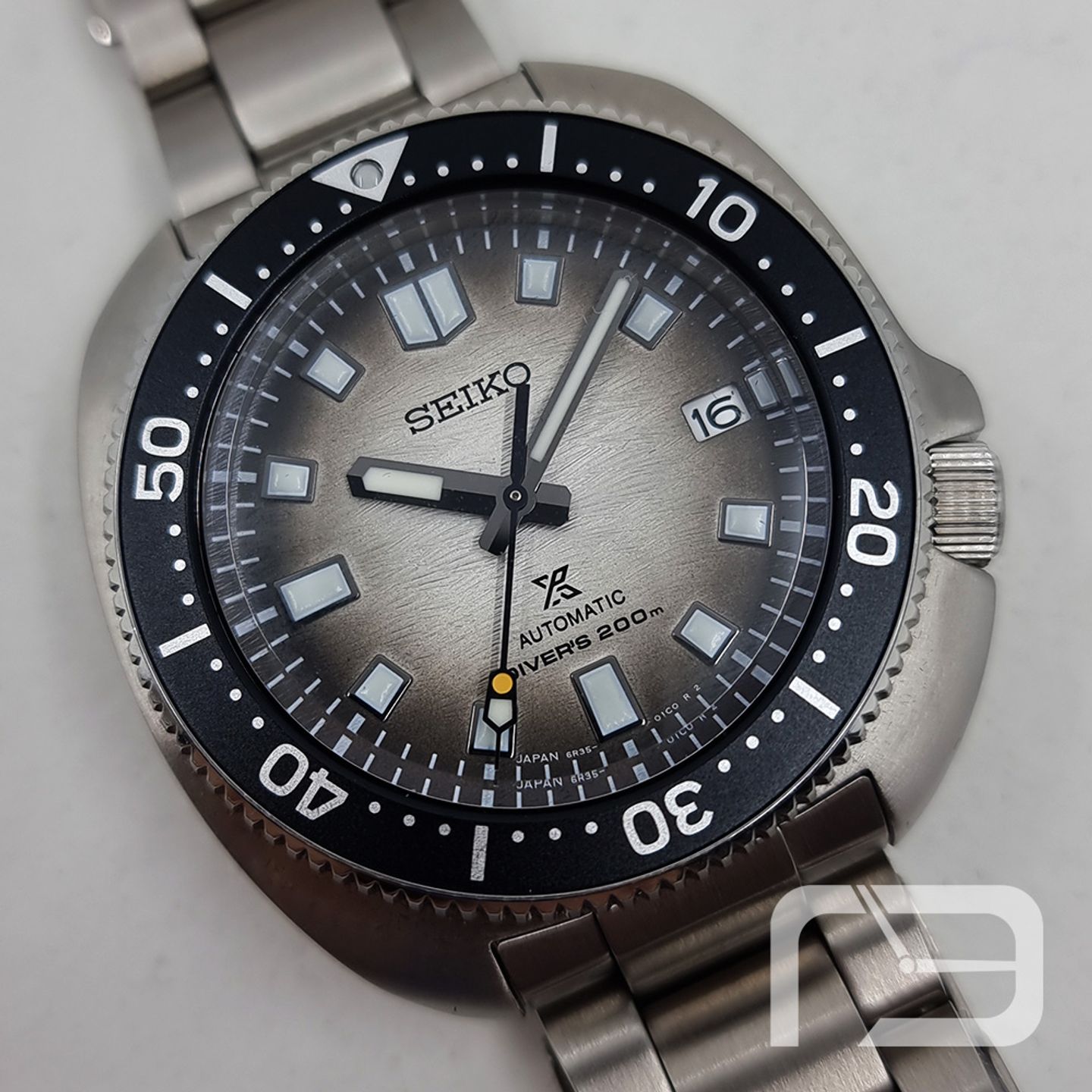 Seiko Prospex SPB261J1 (2024) - Grijs wijzerplaat 43mm Staal (2/8)