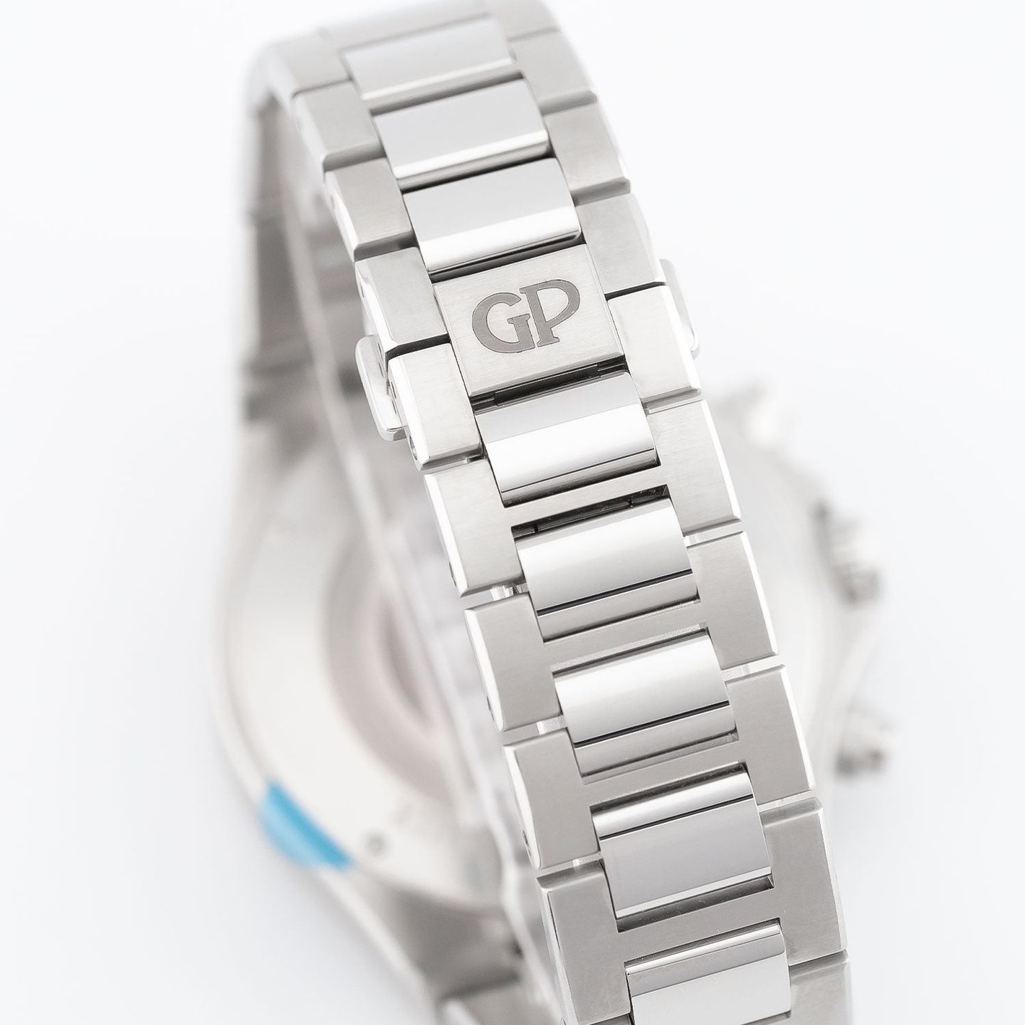 Girard-Perregaux Laureato 81020-11-131-11A (2022) - 43mm Staal (3/5)