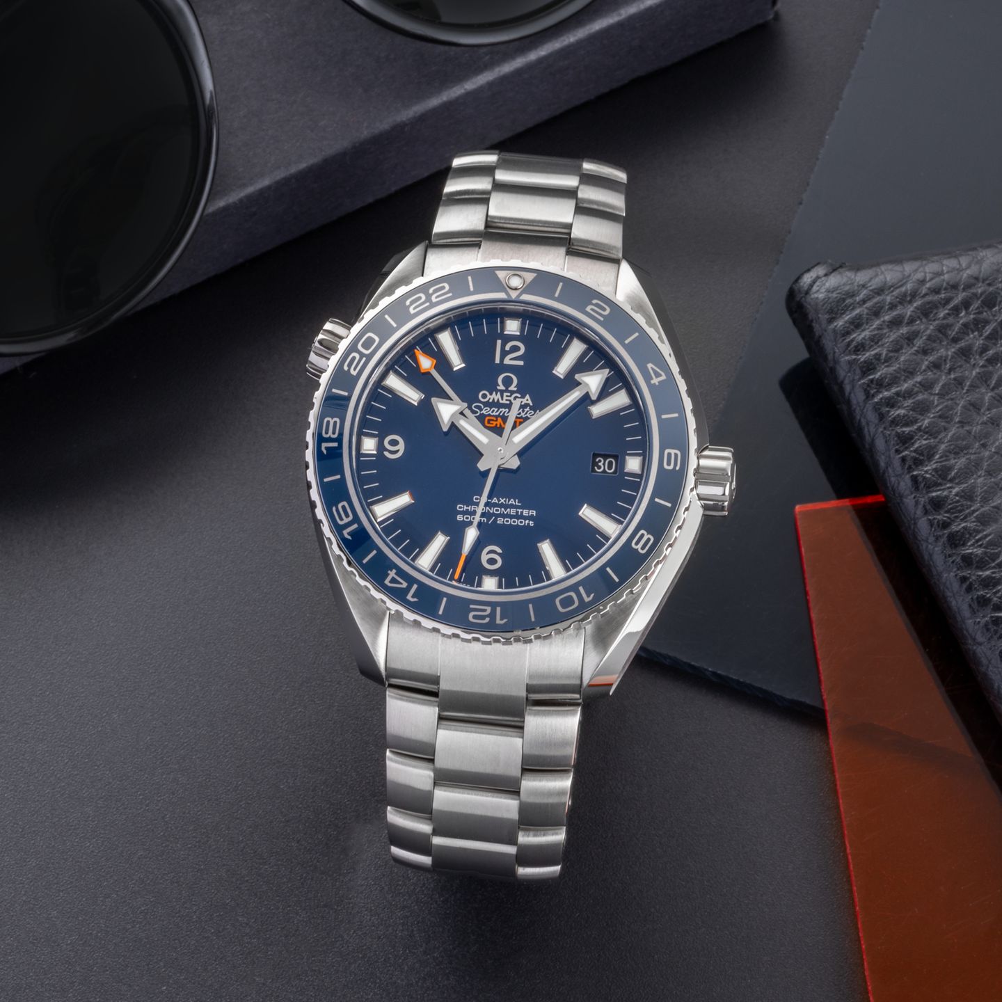 Omega Seamaster Planet Ocean 232.90.44.22.03.001 (2017) - Blauw wijzerplaat 44mm Titanium (1/8)