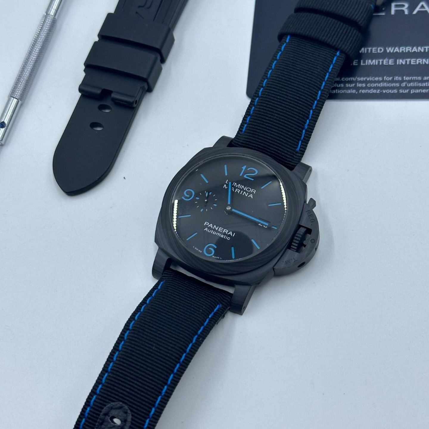 Panerai Radiomir PAM02661 (2023) - Black dial 47 mm Carbon case (2/8)