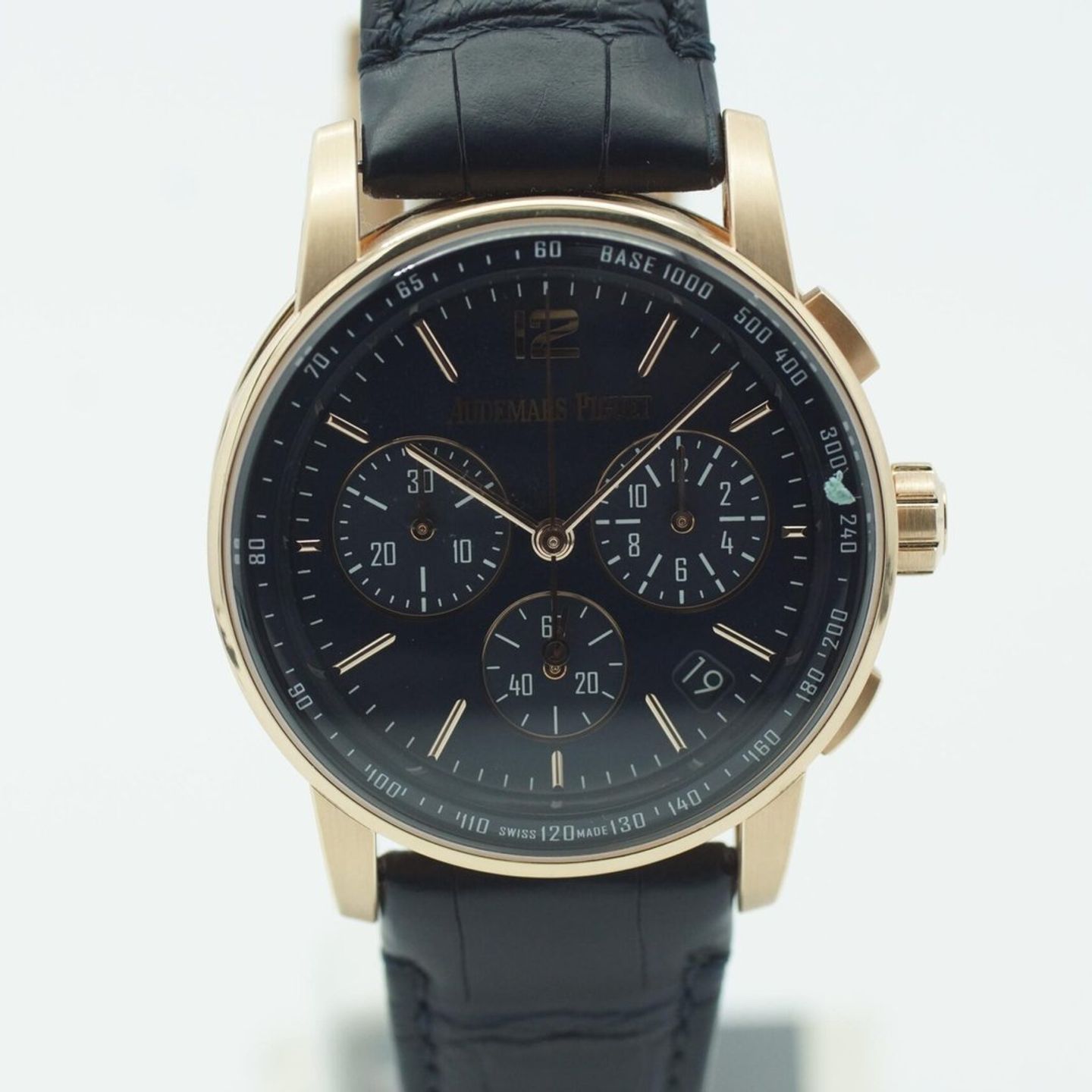 Audemars Piguet CODE 11.59 26393OR.OO.A321CR.01 (2020) - Blue dial 41 mm Rose Gold case (4/8)