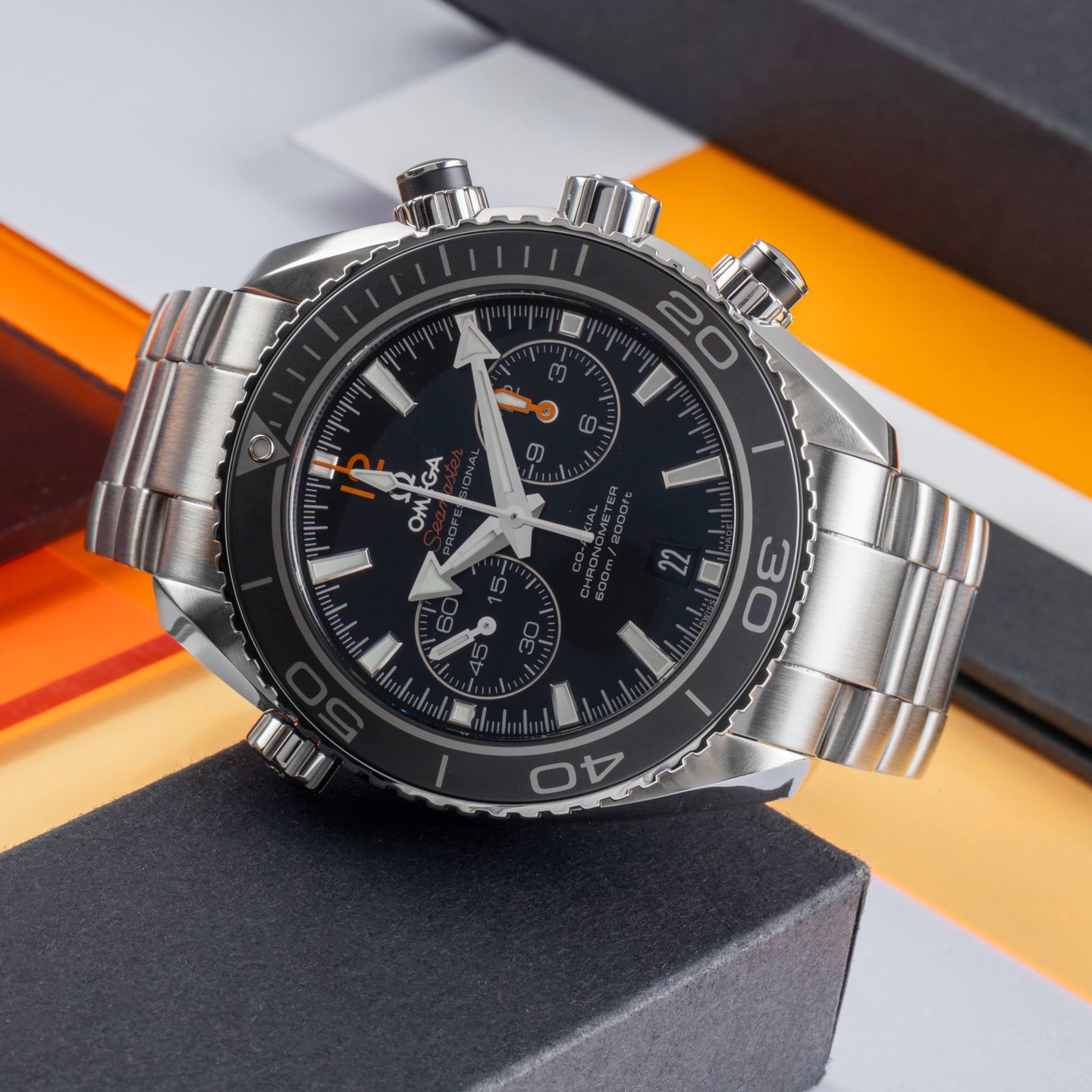 Omega Seamaster Planet Ocean Chronograph 232.30.46.51.01.003 (Onbekend (willekeurig serienummer)) - Zwart wijzerplaat 46mm Staal (2/8)