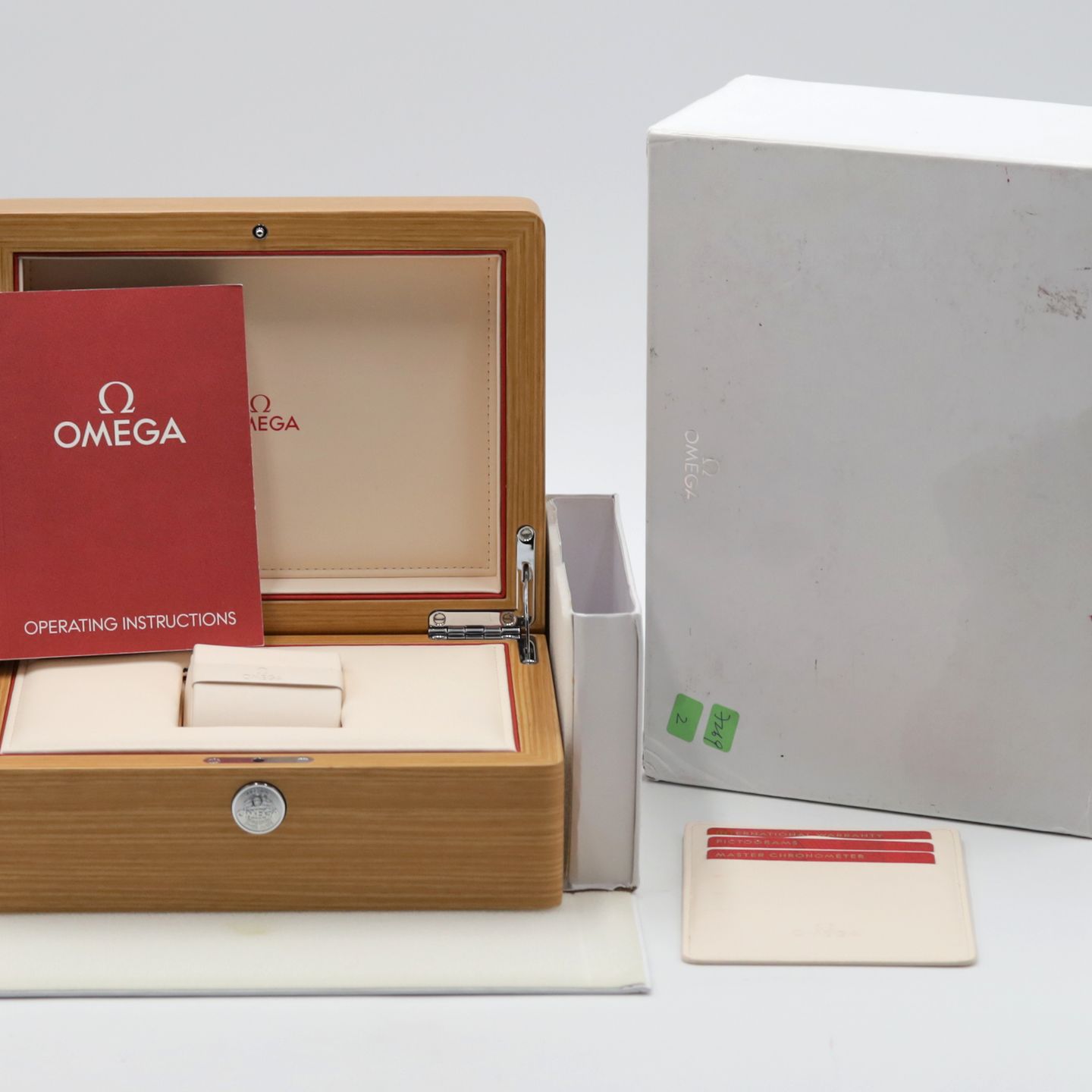 Omega Globemaster 130.33.41.22.10.001 (Onbekend (willekeurig serienummer)) - Groen wijzerplaat 41mm Staal (8/8)