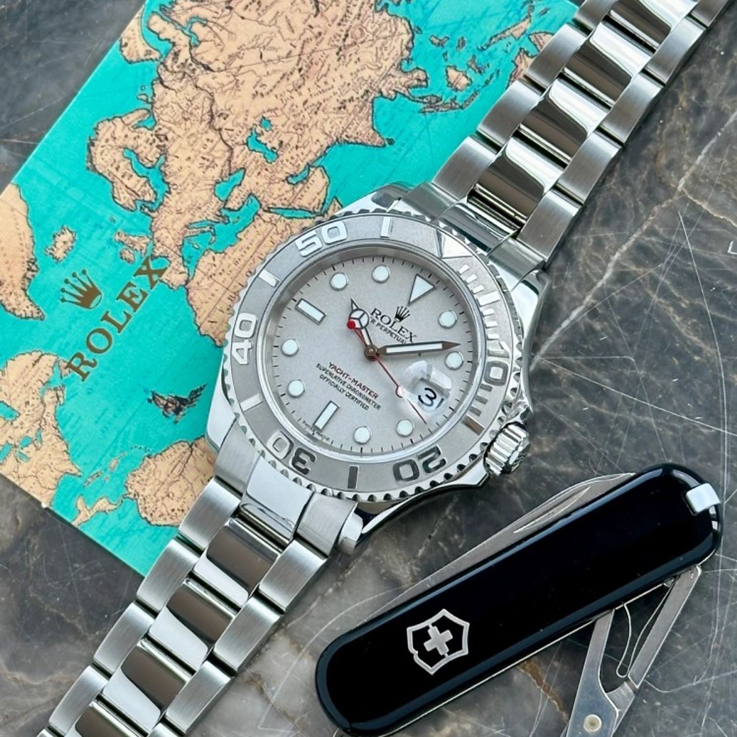 Rolex Yacht-Master 40 16622 (2004) - Zilver wijzerplaat 40mm Staal (3/8)