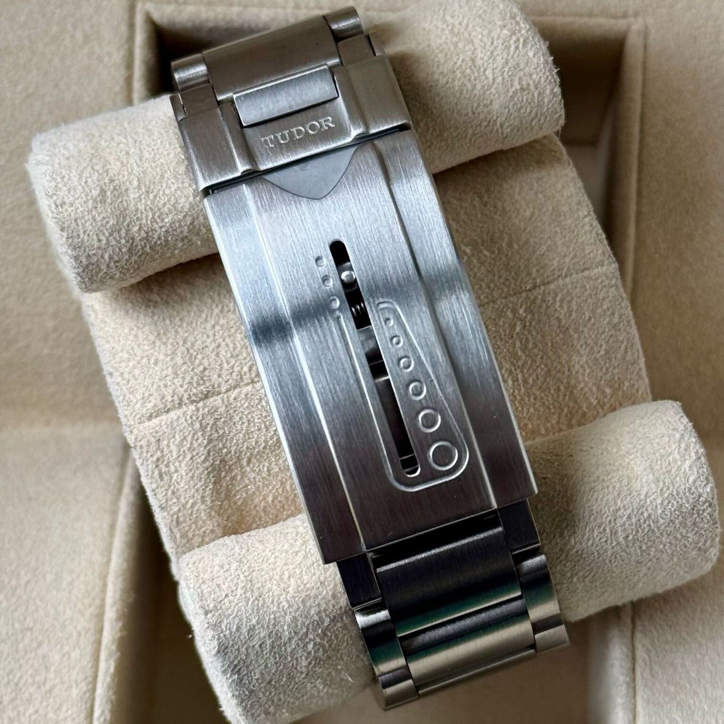 Tudor Pelagos 25500TN (2014) - Black dial 42 mm Titanium case (6/7)