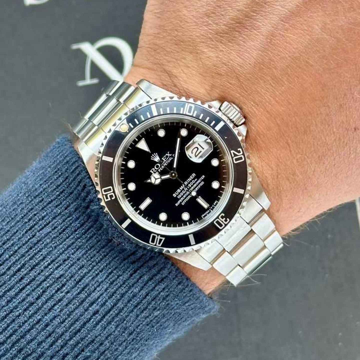 Rolex Submariner Date 16610 (1991) - Zwart wijzerplaat 40mm Staal (2/8)