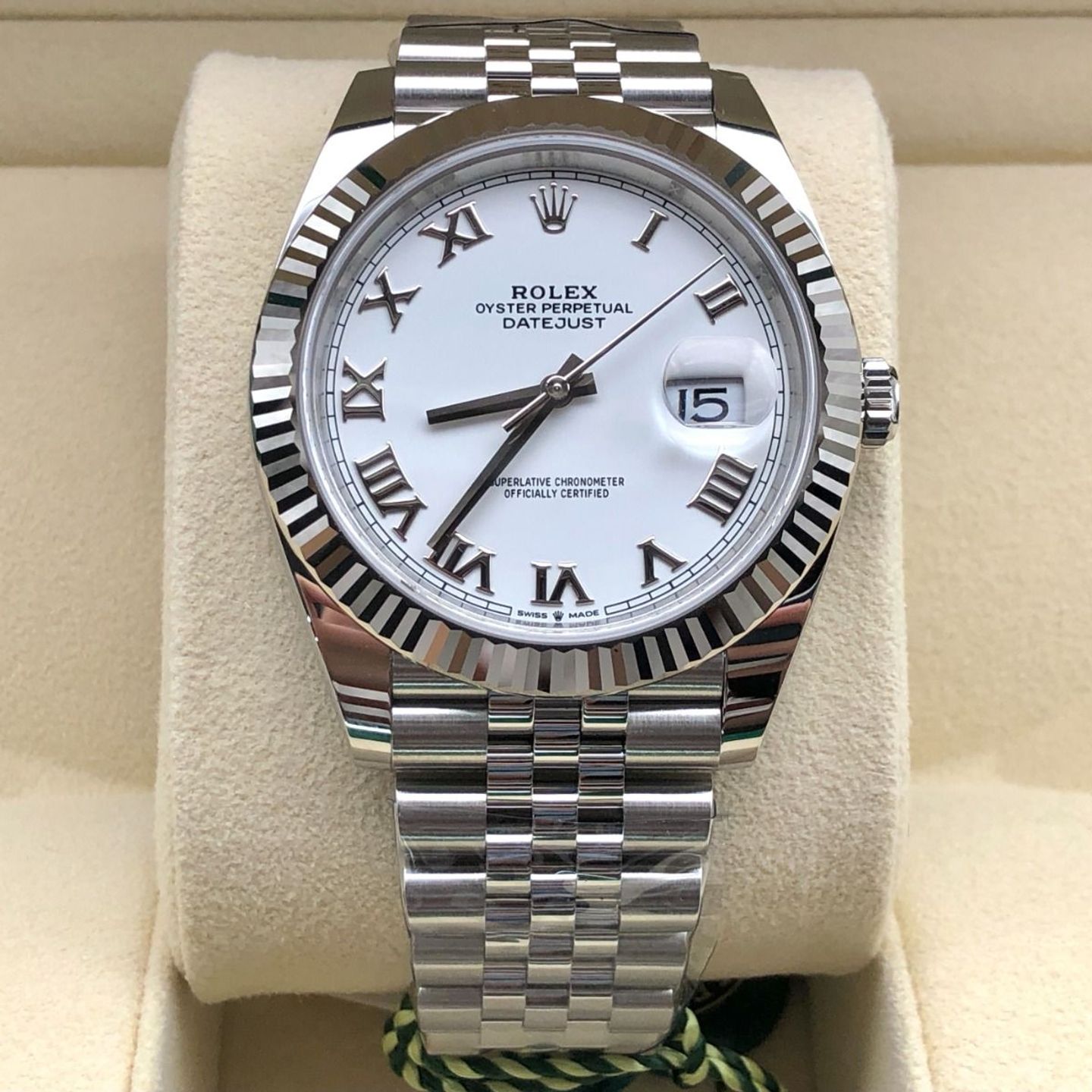 Rolex Datejust 41 126334 (2023) - White dial 41 mm Steel case (2/8)